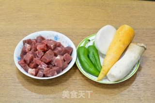 黑椒牛肉粒的做法步骤：1