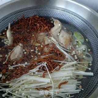 虫草花薏米炖鹌鹑的做法步骤：20