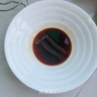 苹果醋焖鸡翅的做法步骤：2