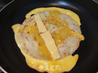 酸奶芝士鸡蛋手撕饼的做法步骤：3