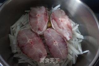 萝卜丝炖鱼的做法步骤：4