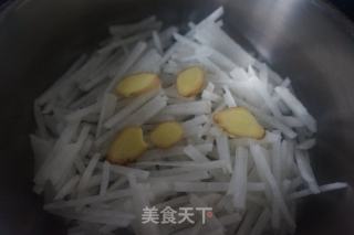 萝卜丝炖鱼的做法步骤：3