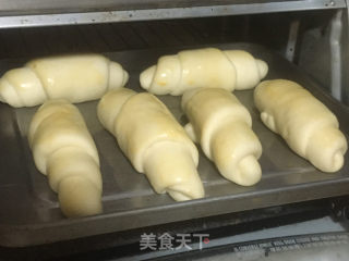 牛角面包的做法步骤：5