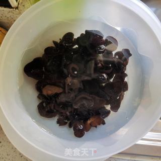 糖醋西葫芦的做法步骤：2