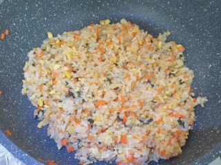 午餐肉饭团的做法步骤：10