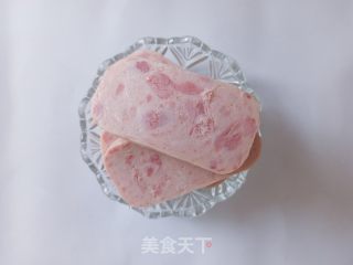 午餐肉饭团的做法步骤：2