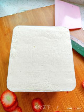 草莓盒子蛋糕的做法步骤：20