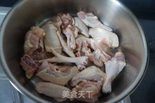 红烧栗子鸡（轻盐版）的做法步骤：3
