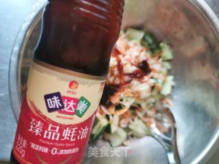 虾皮拌黄瓜的做法步骤：3