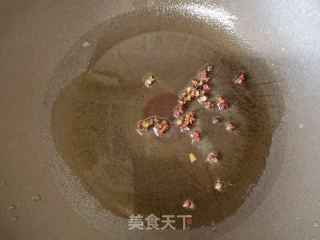 小米椒蒜蓉炒驴肉的做法步骤：4