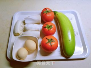 西葫番茄汁拌面的做法步骤：1