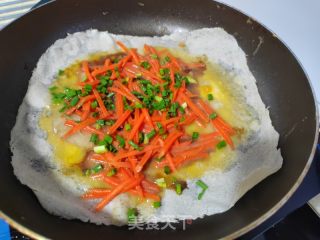 胡萝卜鸡蛋饼的做法步骤：7