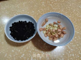 花生燕麦黑豆浆的做法步骤：2
