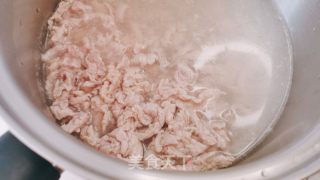 黄花菜炒肉的做法步骤：9