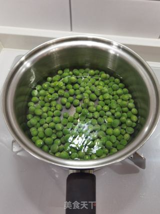 羊肚菌煲仔饭的做法步骤：3