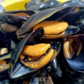春韭炒海虹的做法步骤：1
