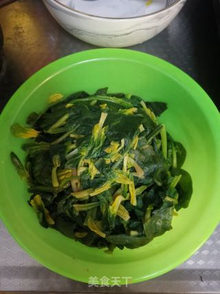 拌菠菜的做法步骤：3