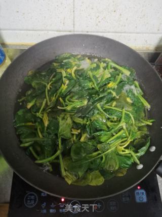 拌菠菜的做法步骤：2