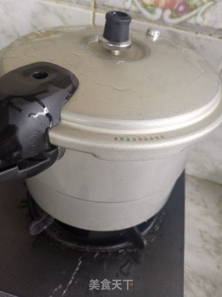 藜麦土豆鸡汤的做法步骤：5