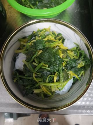 拌菠菜的做法步骤：8