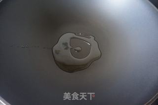 口蘑炒鸡蛋的做法步骤：2