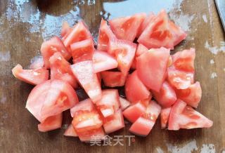 西红柿青椒炒鸡蛋的做法步骤：2