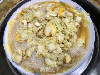 蒜蓉粉丝扇贝肉的做法步骤：3