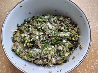 雪菜鲜肉鸡蛋麦饼的做法步骤：6