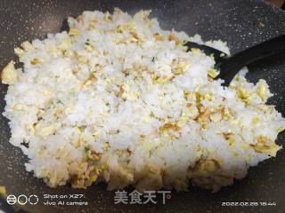 韭黄鸡蛋炒饭的做法步骤：4