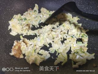韭黄鸡蛋炒饭的做法步骤：3