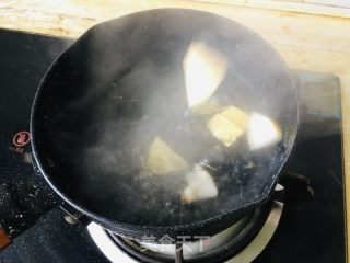 雪梨红枣柠檬水的做法步骤：1