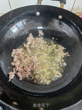 牛肉酸豇豆的做法步骤：3