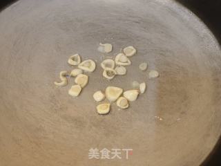 烟笋豆泡焖五花肉的做法步骤：3