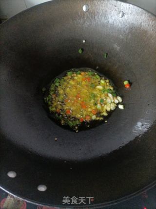 小炒松花蛋的做法步骤：5