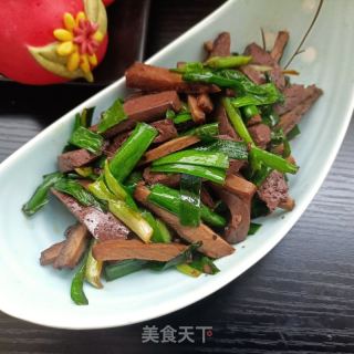 韭菜鹅肉炒猪血的做法步骤：17