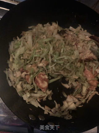 蛋炒饼（比外面好吃）的做法步骤：4
