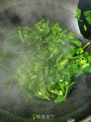 炒白菜苔的做法步骤：3