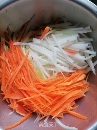 凉拌胡萝卜芥菜头的做法步骤：2