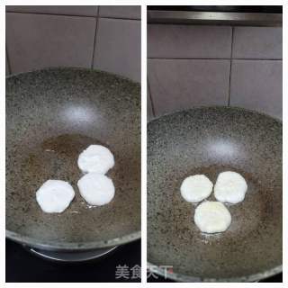 墨鱼饼白菜汤的做法步骤：2