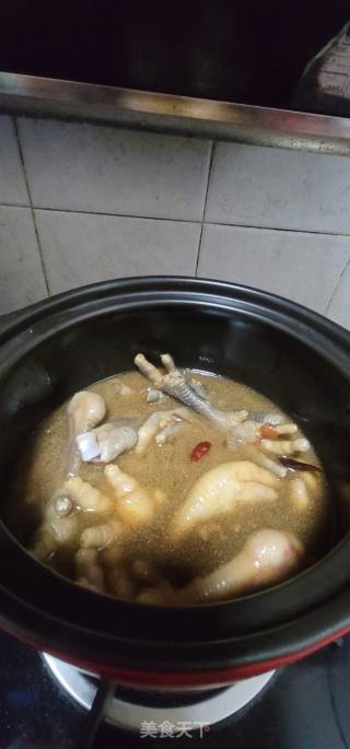 酱香卤鸡脚的做法步骤：4