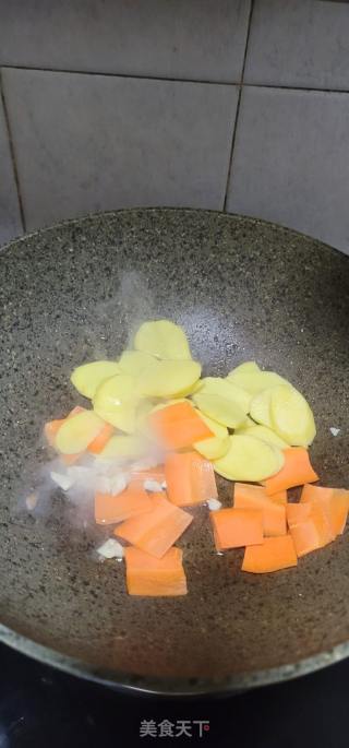 瘦肉炒土豆片的做法步骤：6