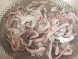 酱香小章鱼的做法步骤：2