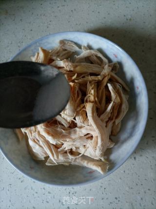 麻辣鸡丝的做法步骤：5