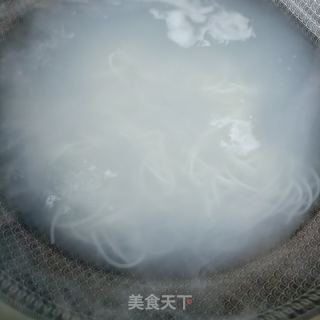 鹅肉时蔬炒米粉的做法步骤：14