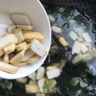 羊肚菌裙带菜汤的做法步骤：10