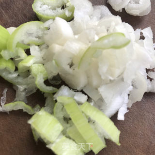 羊肚菌裙带菜汤的做法步骤：6