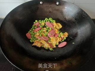 毛豆鸡蛋炒火腿的做法步骤：5