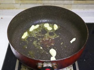 儿童春季补钙家常菜豌豆炒牛肉粒❗️提高免疫力又长个的做法步骤：9