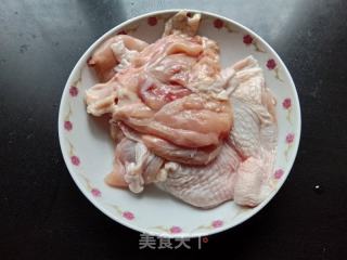 麻辣鸡腿丁的做法步骤：1
