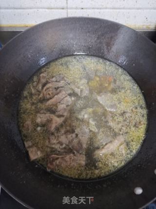 酸汤肥牛的做法步骤：13